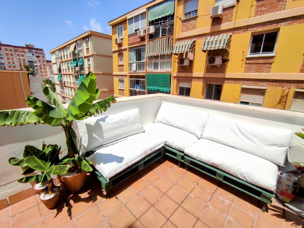 Manuela Nogales Apartments! Malaga Bagian luar foto