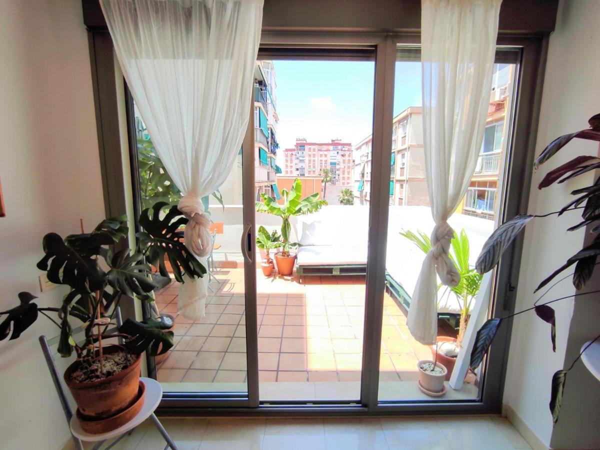 Manuela Nogales Apartments! Malaga Bagian luar foto