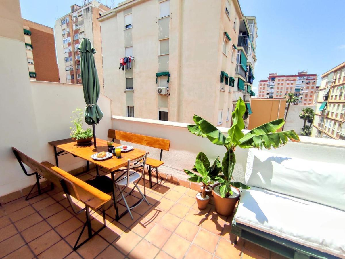 Manuela Nogales Apartments! Malaga Bagian luar foto