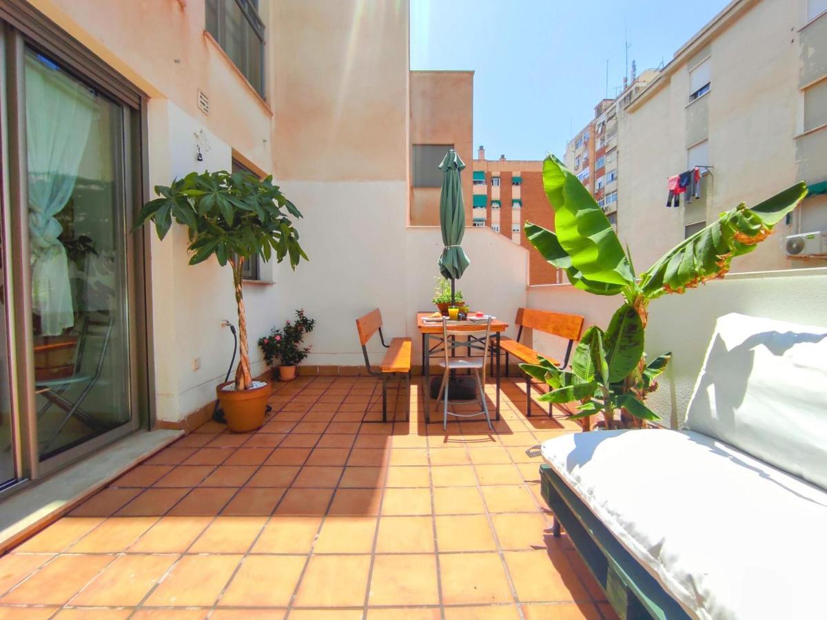 Manuela Nogales Apartments! Malaga Bagian luar foto