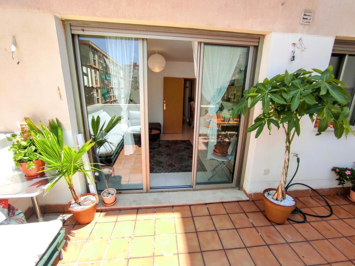 Manuela Nogales Apartments! Malaga Bagian luar foto