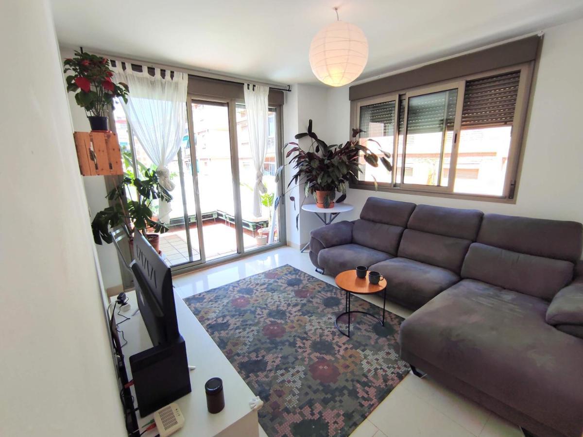 Manuela Nogales Apartments! Malaga Bagian luar foto