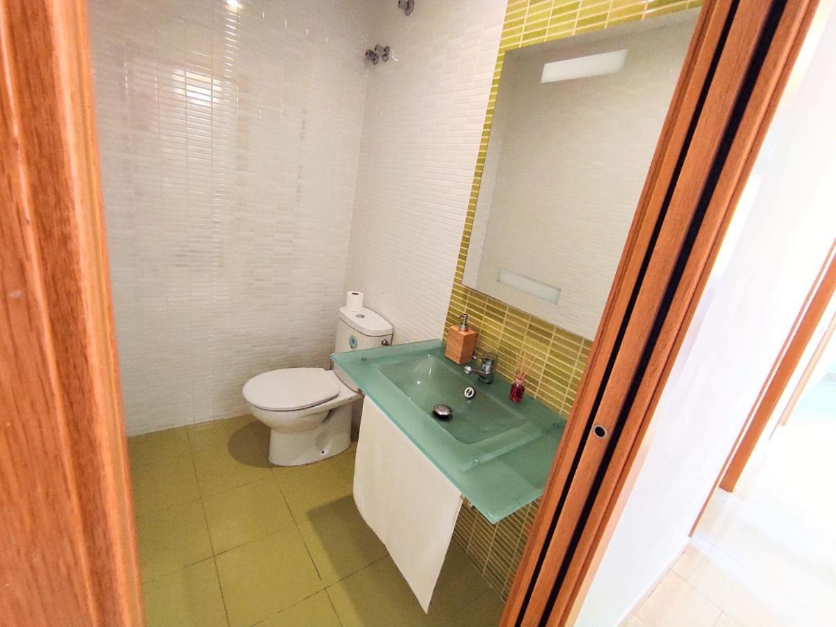 Manuela Nogales Apartments! Malaga Bagian luar foto